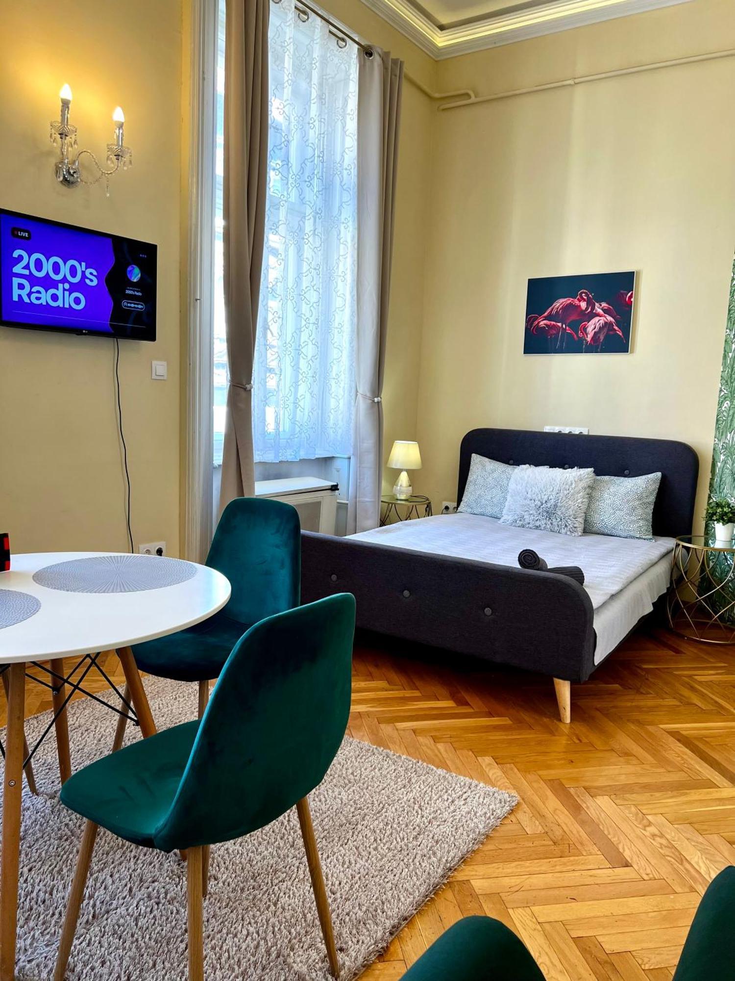 N38 Apartments By Small Home Budapest Exterior photo